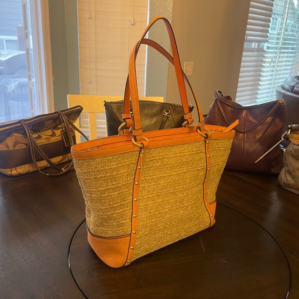 Coach purses clearing out my closet all priced to sell. - Picture 2 of 7